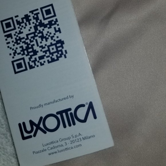 Tory Burch Sunglasses - Picture 5 of 8